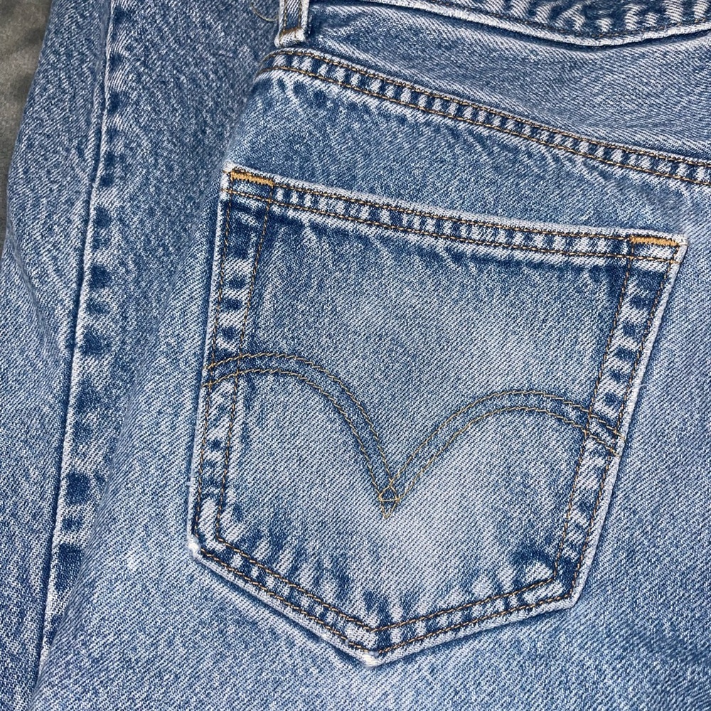 505 Levi’s - Picture 7 of 10